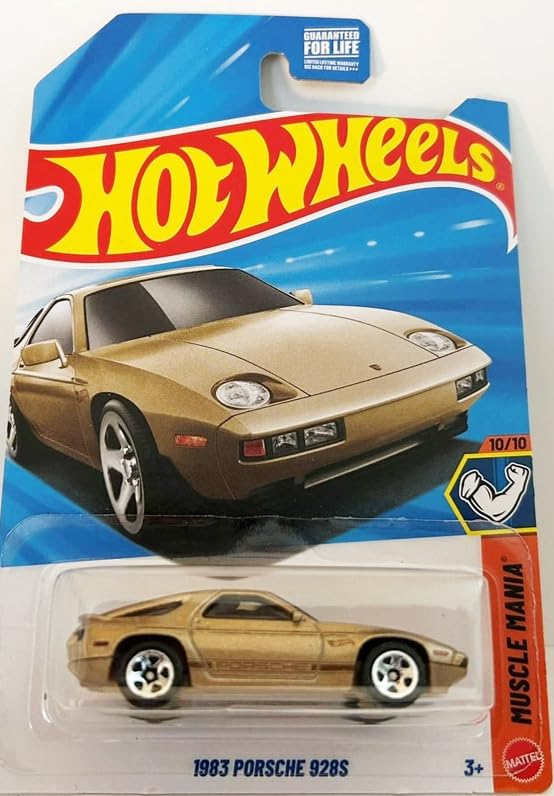 Hot Wheels 1983 Porsche 928S Gold Muscle Mania 10/10 Store Exclusive! 
