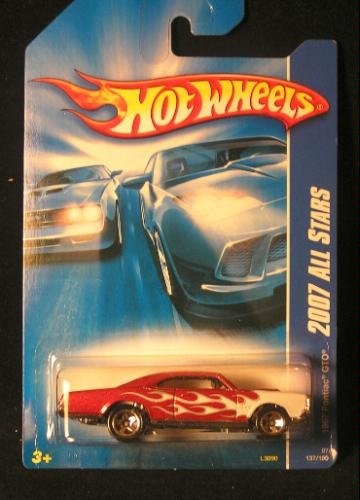 Hot Wheels 2007-137 All Stars 1967 Pontiac Gto Red w/White Flames 1:64