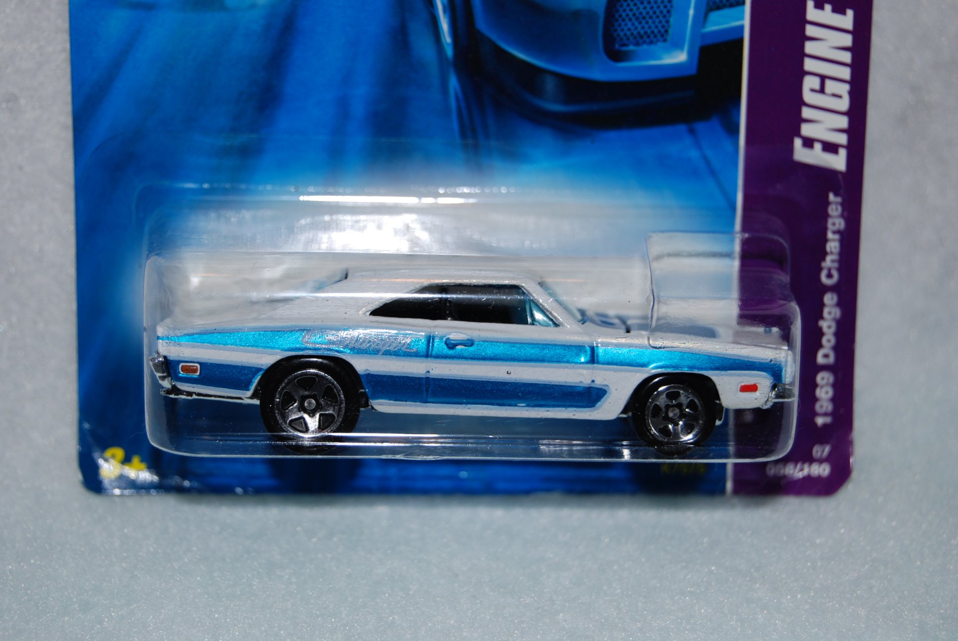 Image 0 of Hot Wheels 2007 Engine Revealers 1969 Dodge Charger 058 2 Of 4 1:64