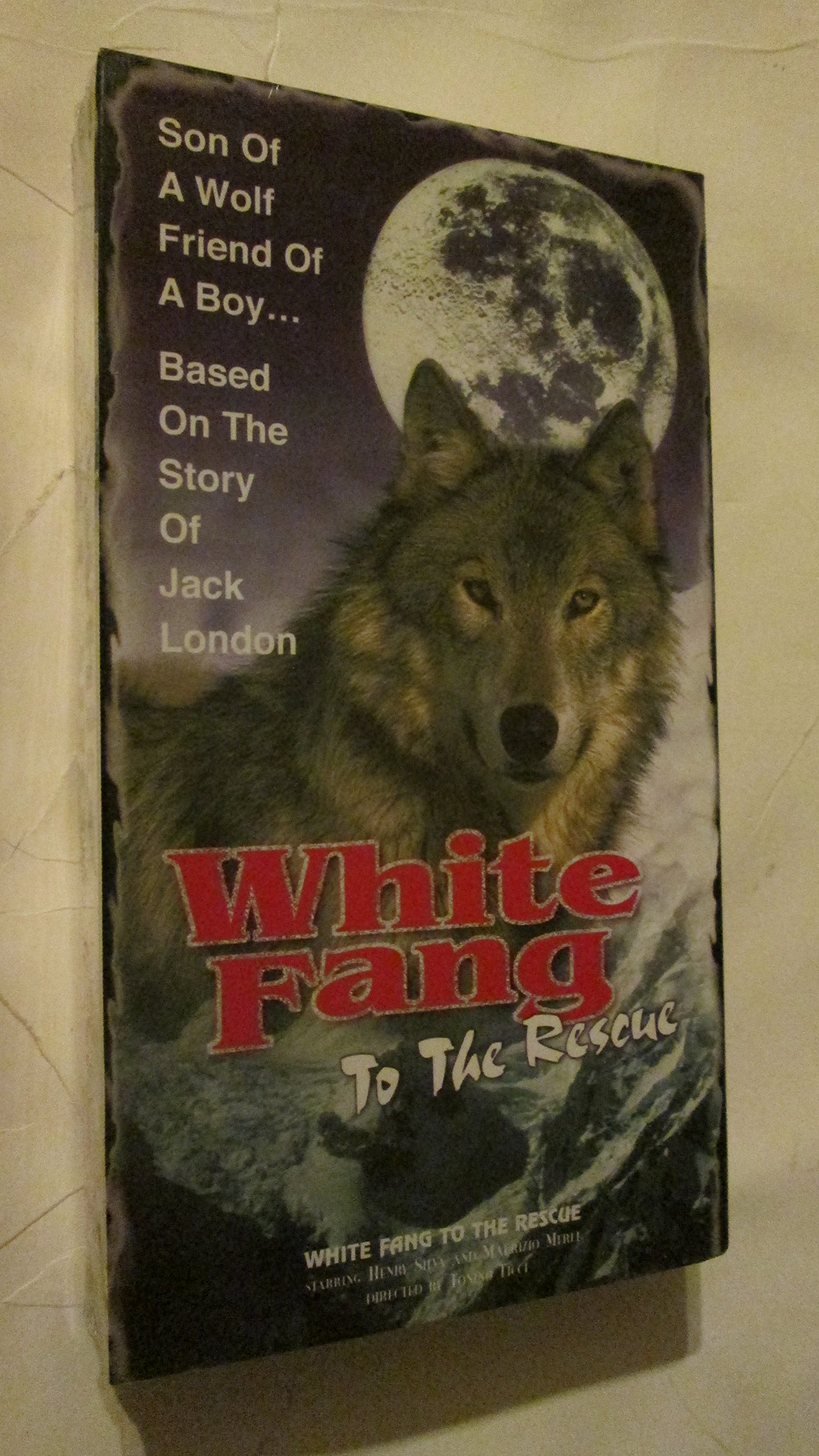 Image 0 of White Fang To The Rescue On VHS