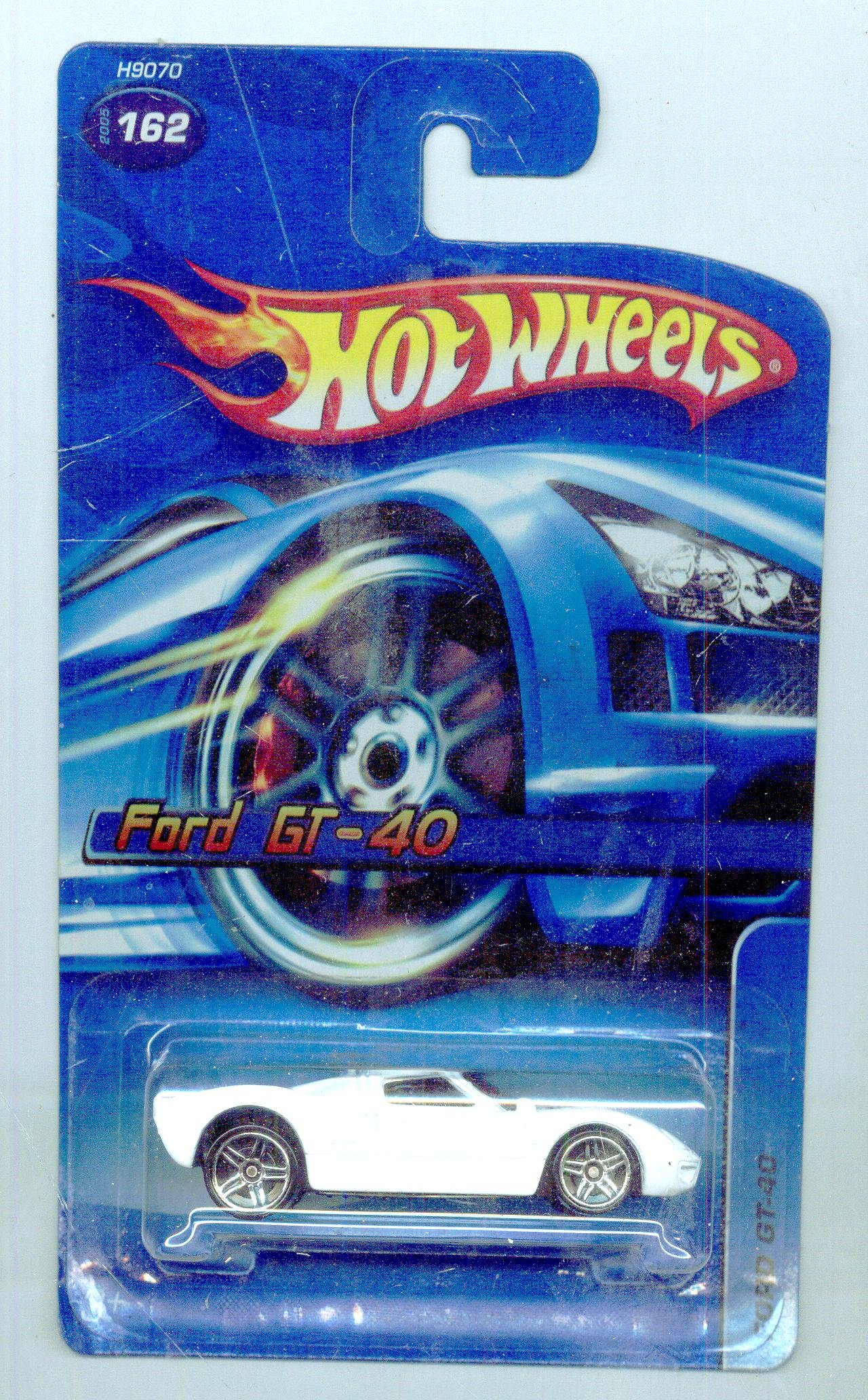 Hot Wheels 2005-162 Ford GT-40 White 1:64 Scale Toy Car